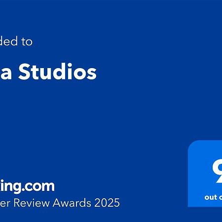 Tota Studios Tsilivi  Luaran gambar